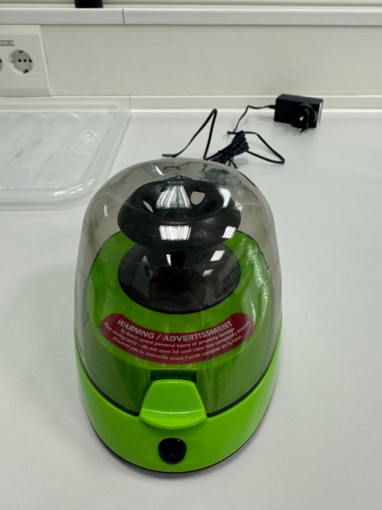 Image of Heathrow Scientific Sprout plus Micro Centrifuge